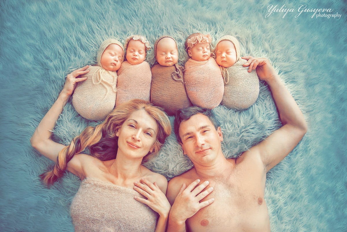 Мать родила 7 детей. Одесские пятерняшки.