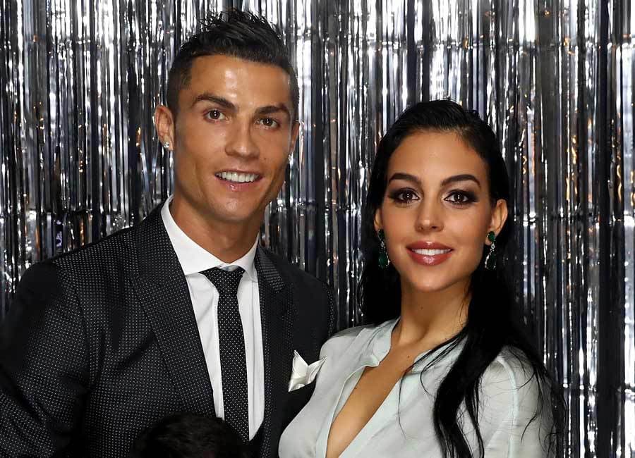 Cristiano Ronaldo a jeho přítelkyně Georgina přivítali na svět holčičku se sladkým jménem, máme fotky!