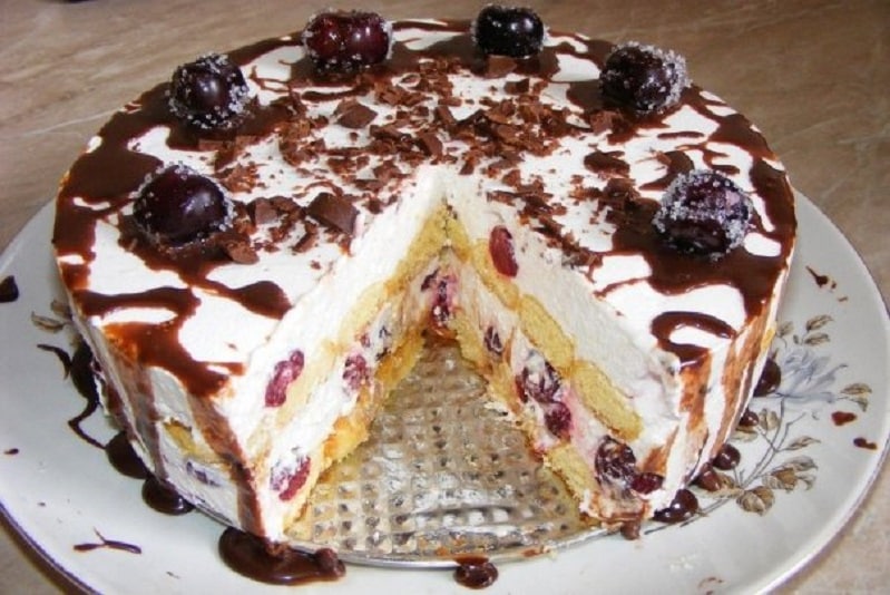 Recept mé babička Jarky na nejchutnější dort bez pečení se můžete naučit i vy.