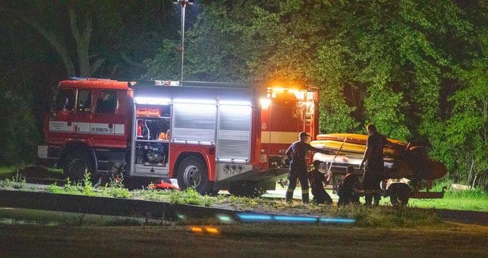 ŽIVĚ: Tato tragédie otřásla celou Českou republikou: V rybníce byla objevena těla tříčlenné rodiny včetně dítěte – místní tvrdí jasný verdikt
