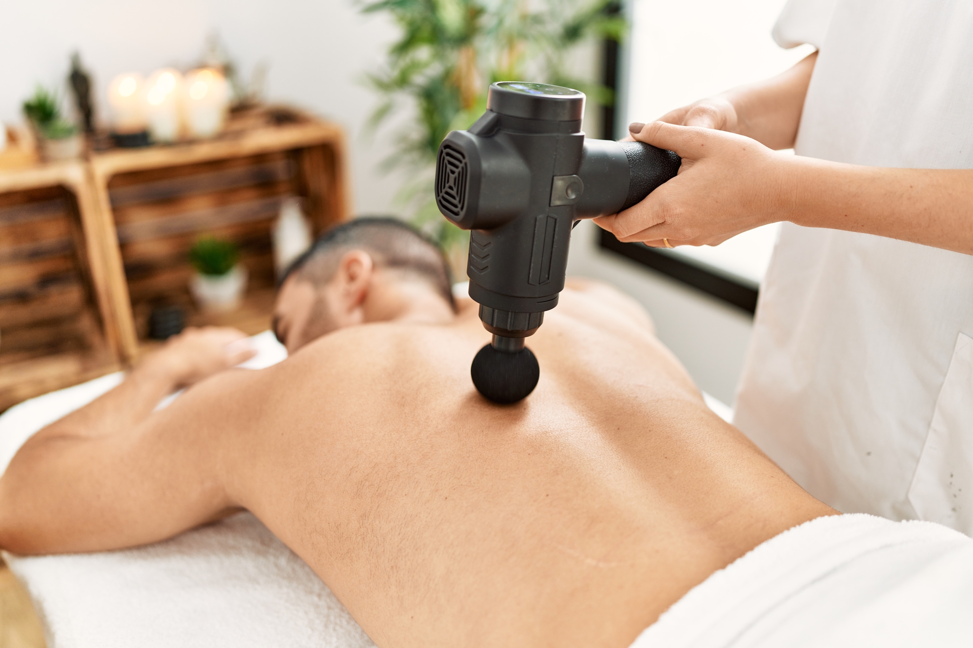 Jemná síla masáže: Jak správně používat masážní přístroje
