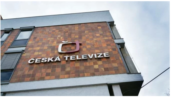 Jak přestat platit poplatky za Českou televizi: Občané objevili způsob, jak si udržet každou korunu