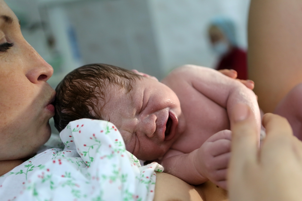 Rodinná tragédie: Dítě zemřelo při domácím porodu! Lékaři marně doporučovali císařský řez!