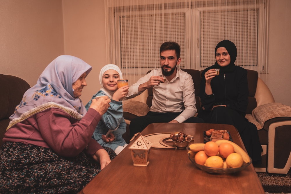 Turecká rodina působí jako omyl evoluce, protože chodí po všech čtyřech