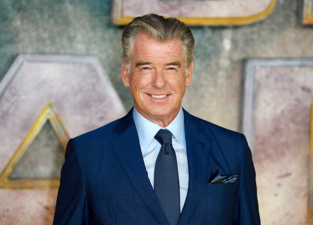 Syn Pierce Brosnana vypadá jako jeho mladá kopie!