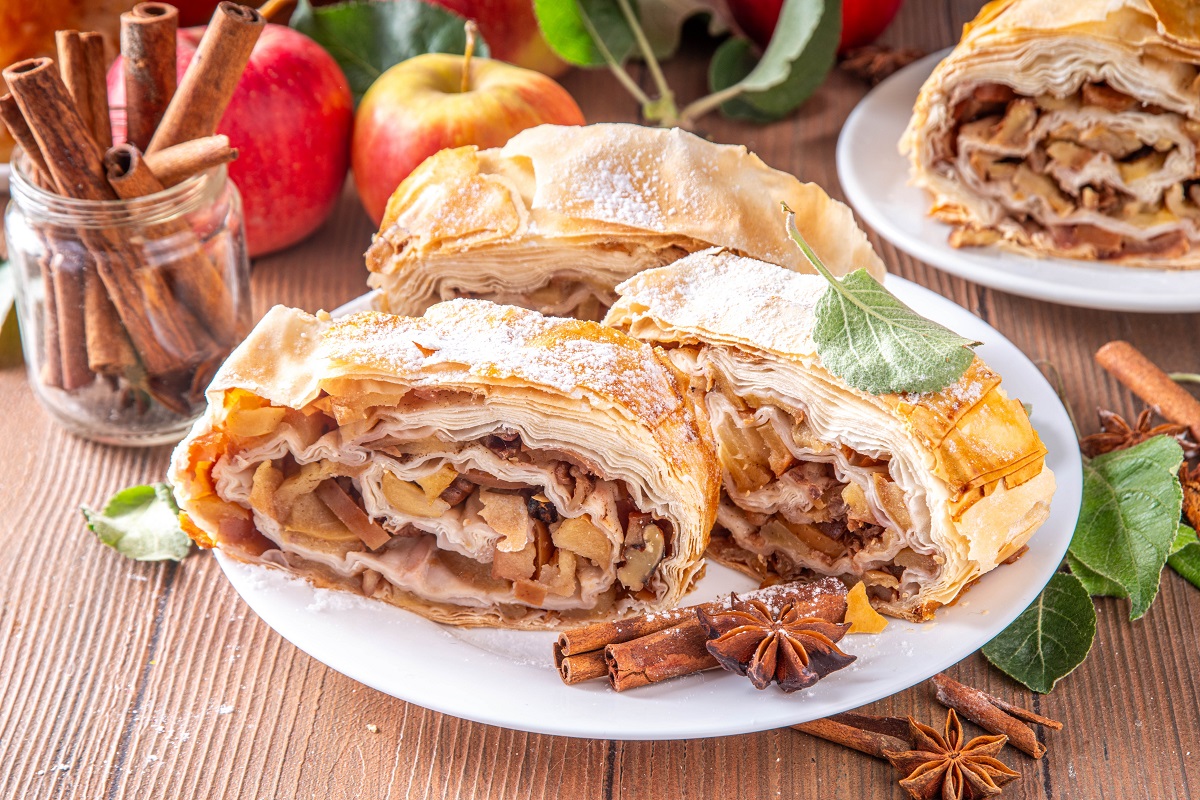 Recept na štrúdl se dvěma druhy náplně