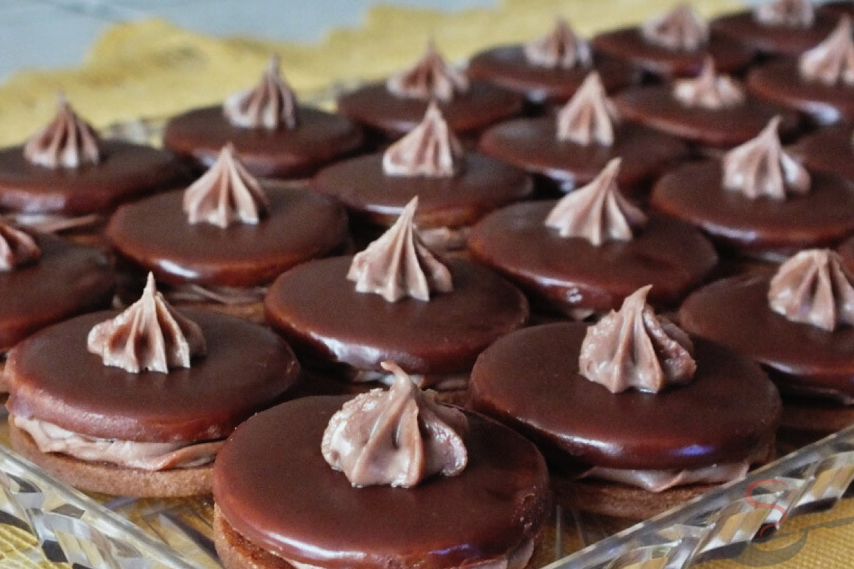 Išelské dortíčky podle receptu „po babičce“ – jemné čokoládové dortíčky k čaji či kávě